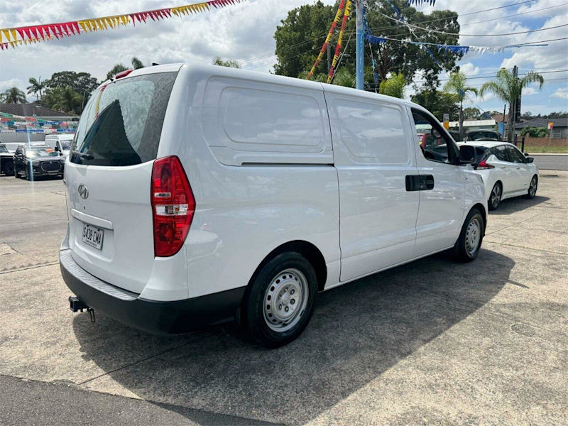 2018 Hyundai iLOAD TQ3-V Series II MY18 White 5 Speed Automatic Van62933706380417113