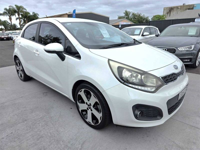 2012 Kia Rio UB MY12 SLi White 6 Speed Sports Automatic Hatchback62933710345857110