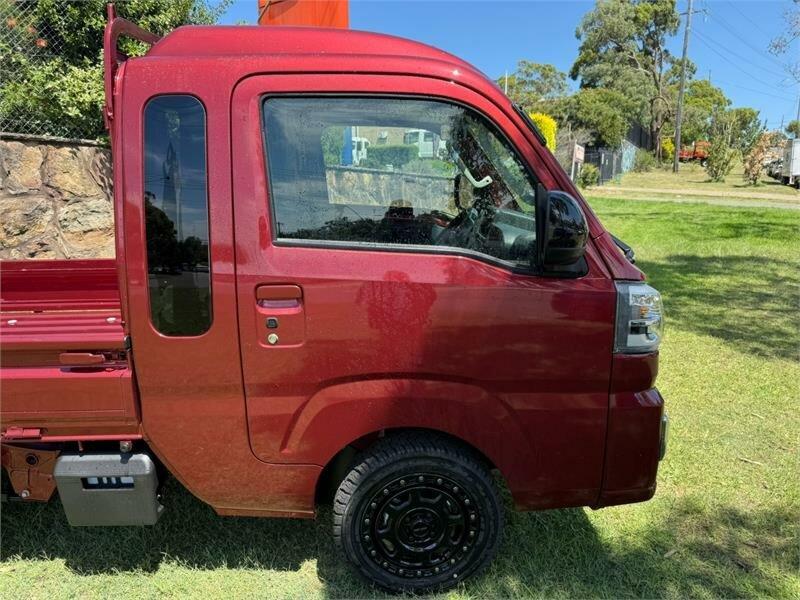 2024 Daihatsu Hi-jet S510P Jumbo Extra Red 5 Speed Manual Cab Chassis62886406341889112