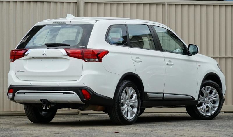 2020 Mitsubishi Outlander ZL MY21 ES 5 Seat (AWD) White 6 Speed CVT Auto Sequential Wagon62938582974211111