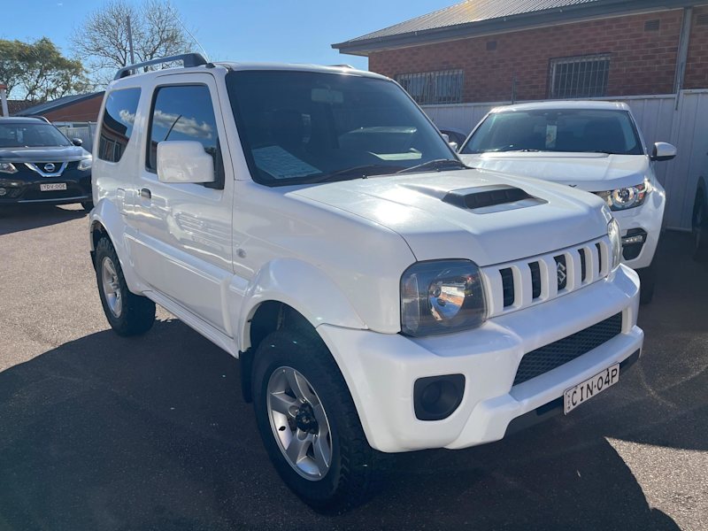 2012 Suzuki Jimny Sierra (4x4) White Manual Wagon62882734218114112