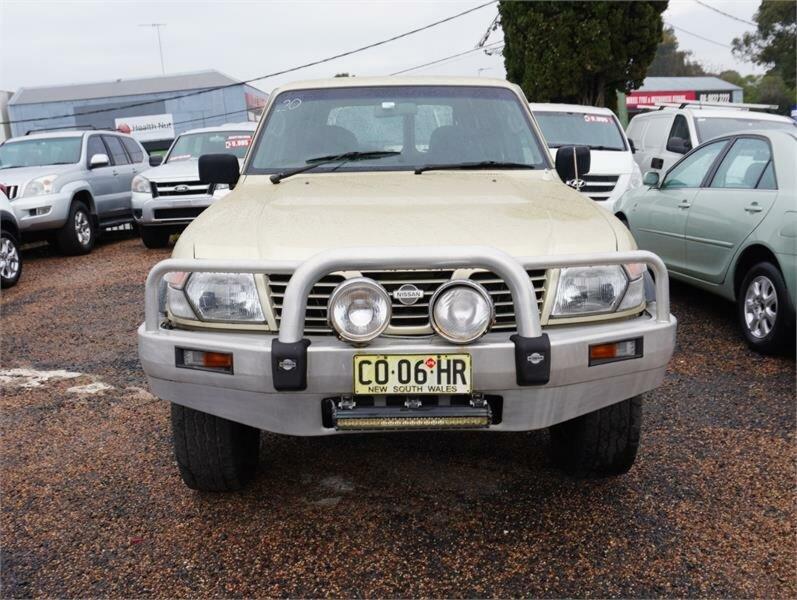 2001 Nissan Patrol GU II ST Gold 4 Speed Automatic Wagon62933710236417111