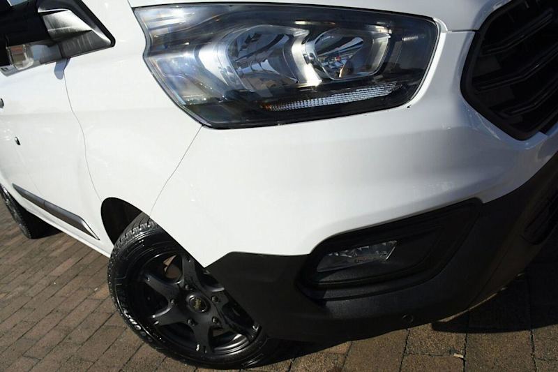 2018 Ford Transit Custom VN 2018.5MY 340L (Low Roof) Frozen White 6 Speed Automatic Van62939538517891111