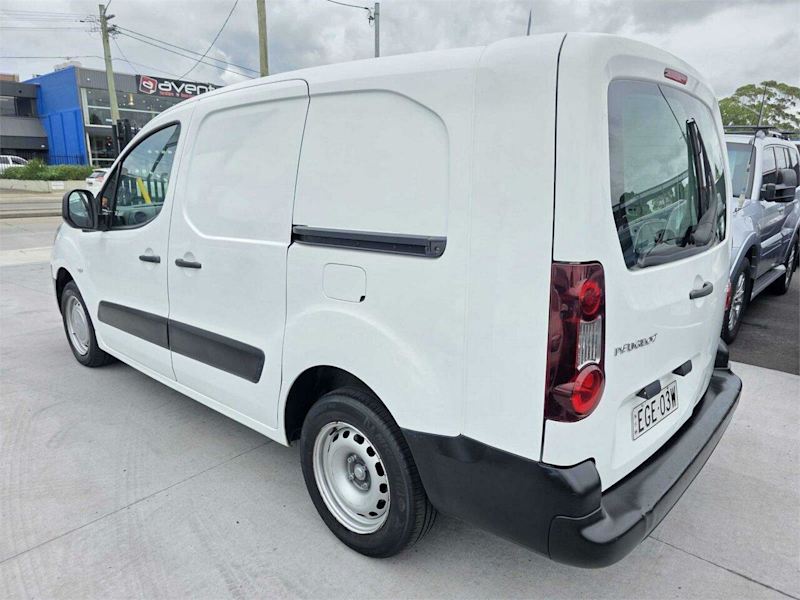 2013 Peugeot Partner B9P MY12 L2 Low Roof MWB White 5 Speed Manual Van62932713291394114