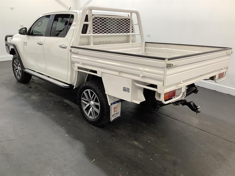 2018 Toyota Hilux GUN126R MY17 SR5 (4x4) Glacier White 6 Speed Automatic Dual Cab Utility62937625373314112