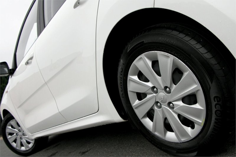 2022 Kia Rio YB MY22 S White 6 Speed Automatic Hatchback62882772259201113