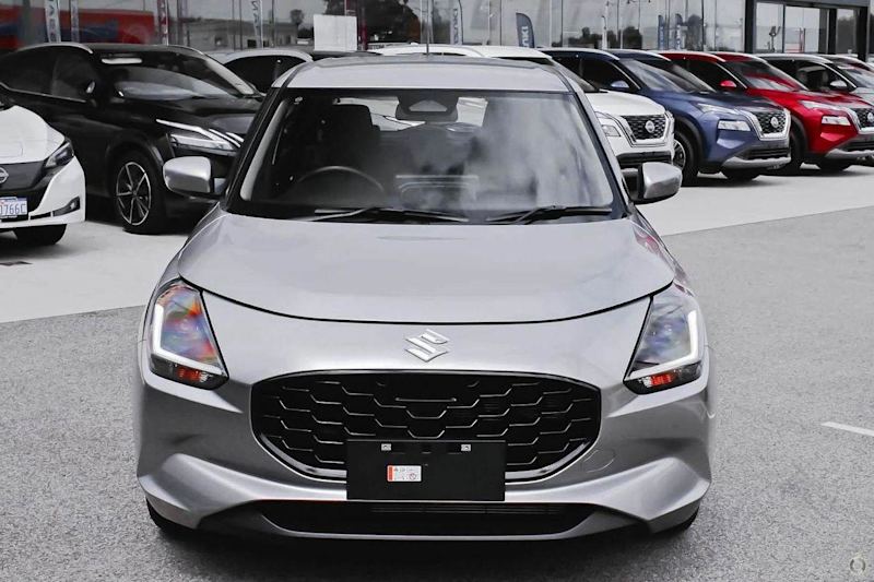 2025 Suzuki Swift UZ Hybrid Premium Silver 5 Speed Manual Hatchback62932712145667112