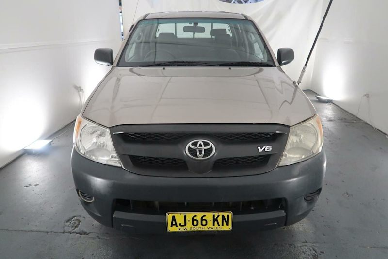 2006 Toyota Hilux GGN25R MY05 SR Bronze 5 Speed Automatic Utility62882764457090111