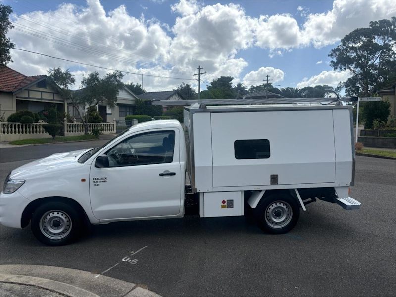 2011 Toyota Hilux KUN16R MY11 Upgrade SR White 5 Speed Manual Cab Chassis62937625711617112