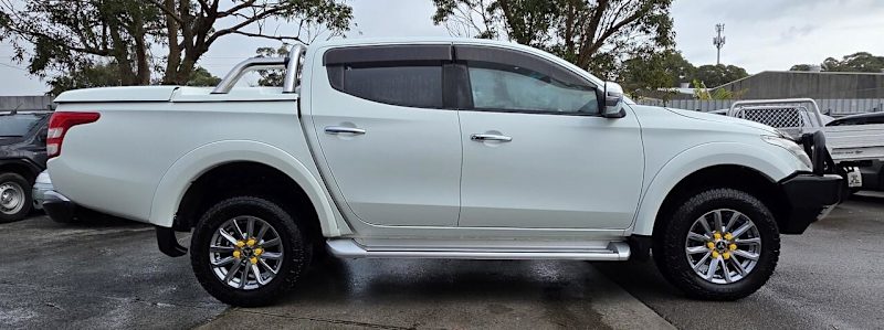 2017 Mitsubishi Triton MQ MY17 GLS Double Cab White 5 Speed Sports Automatic Utility62939538564737114