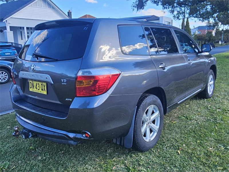 2010 Toyota Kluger GSU45R KX-R (4x4) 7 Seat Grey 5 Speed Automatic Wagon62882721226881114