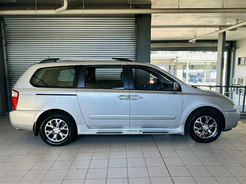 2013 Kia Grand Carnival VQ MY14 SLi Silver 6 Speed Automatic Wagon62932715071617114