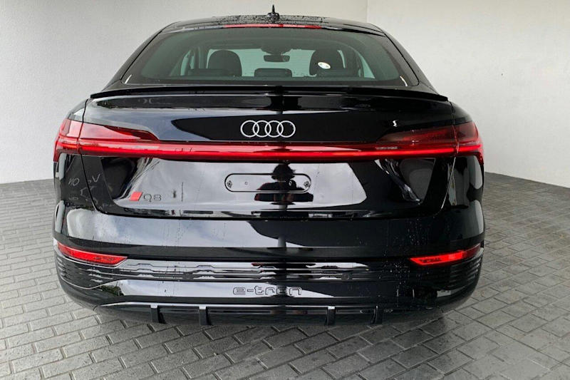 2024 Audi Q8 E-Tron GE MY24 55 Sportback e-quattro Mythos Black (0e0e) 1 Speed Reduction Gear Wagon62935683657346114