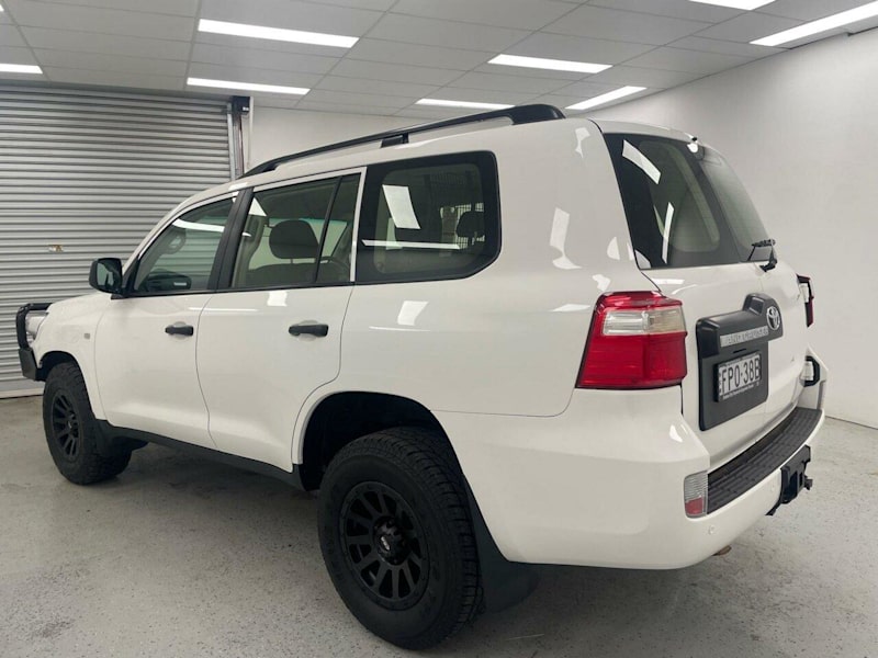 2020 Toyota Landcruiser VDJ200R GX White Sports Automatic SUV62936658326147114