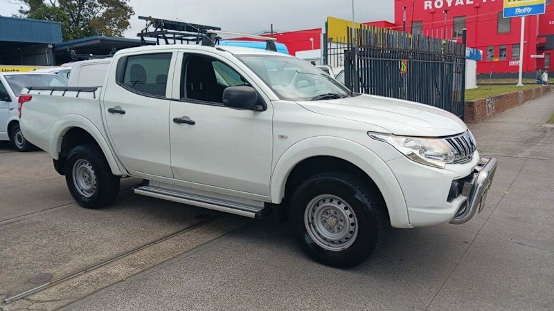 2015 Mitsubishi Triton MQ MY16 GLX (4x4) White 5 Speed Automatic Dual Cab Utility62937625143169112