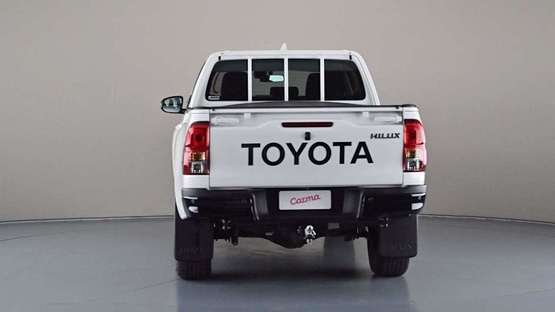 TOYOTA HILUX SR (4X4) 202462882738128771114
