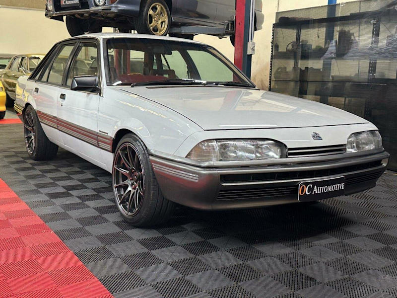1986 Holden Commodore VL SL White 5 Speed Manual Sedan62882733186177114