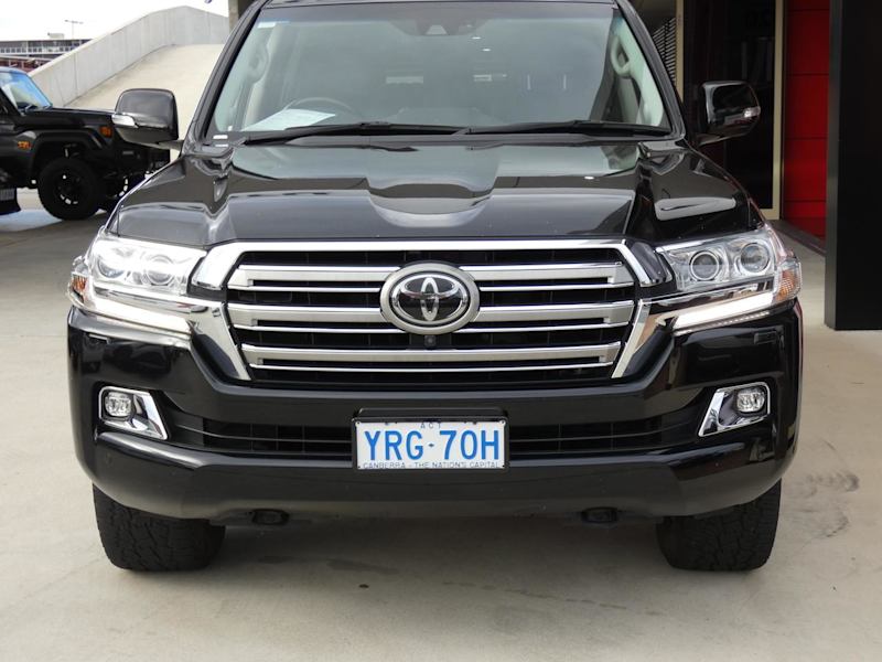 2020 Toyota Landcruiser VDJ200R LC200 Sahara (4x4) Eclipse Black 6 Speed Automatic Wagon62938582434305113