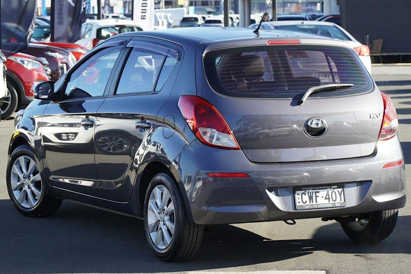 2014 Hyundai i20 PB MY14 Elite Grey 6 Speed Manual Hatchback62882731950338112