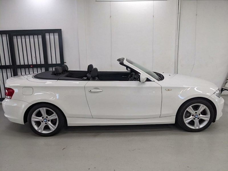 2009 BMW 1 Series E88 MY10 123d Steptronic White 6 Speed Sports Automatic Convertible62882764900994112