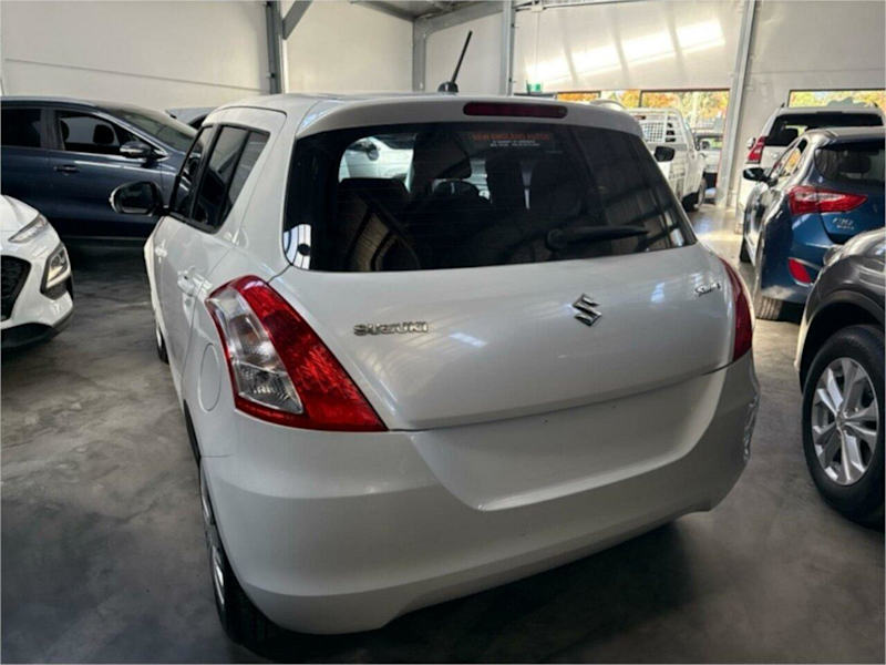 2015 Suzuki Swift FZ GL White 4 Speed Automatic Hatchback62936658476034114