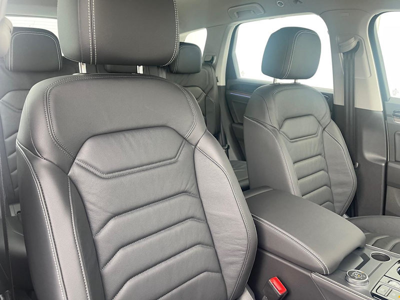 2024 Volkswagen Touareg RC MY24 170TDI Tiptronic 4MOTION Pure White 8 Speed Sports Automatic Wagon62936663918850114