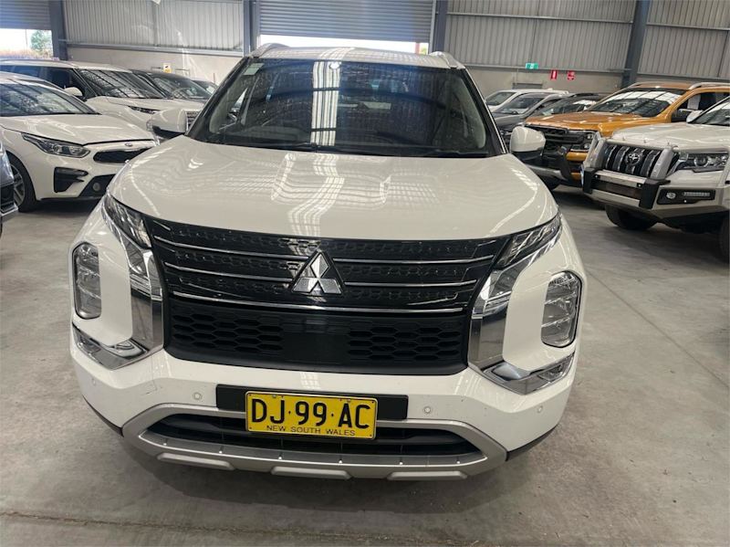 2023 Mitsubishi Outlander ZM MY23 LS 2WD White 8 Speed Constant Variable Wagon62933708821505111