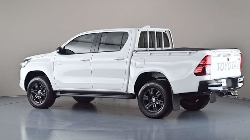 TOYOTA HILUX SR (4X4) 202462882738128771113