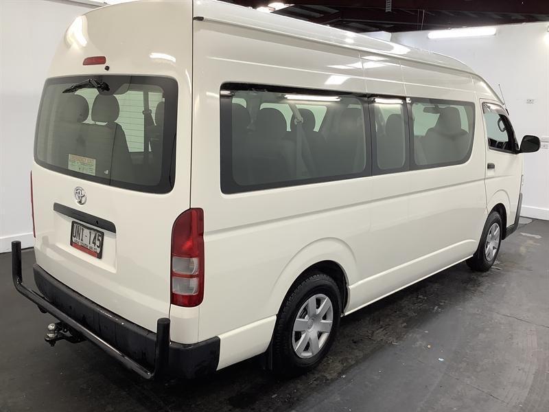 2015 Toyota HiAce KDH223R MY15 Commuter White 4 Speed Automatic Bus62936657070722113