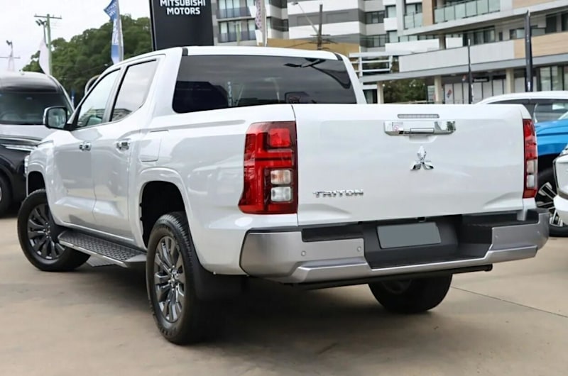 2024 Mitsubishi Triton MV MY24 GLS Pick-up Double Cab 4x4 White Diamond 6 Speed Sports Automatic62882729089283113