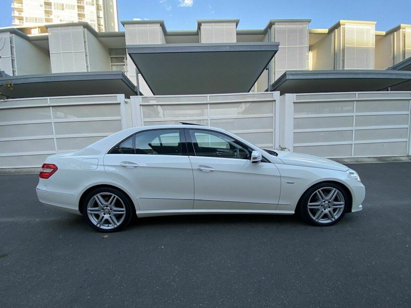 2011 Mercedes-Benz E-Class W212 E250 CDI BlueEFFICIENCY Avantgarde White 5 Speed Sports Automatic62882770580097112
