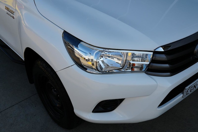 2017 Toyota Hilux GUN126R SR (4x4) Glacier White 6 Speed Manual Dual Cab Utility62935693184898113