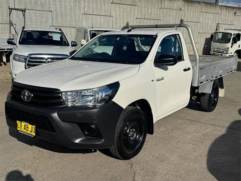 2018 Toyota Hilux TGN121R Workmate 4x2 White 6 Speed Sports Automatic Cab Chassis62882764427907112