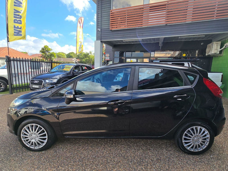 2012 Ford Fiesta WT CL Black 6 Speed Automatic Hatchback62882726285570111