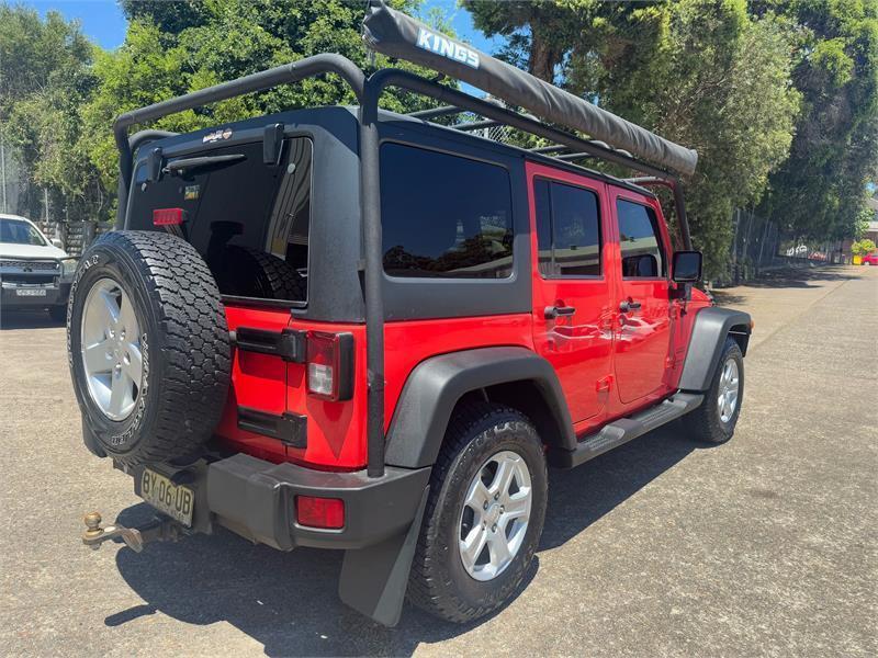 2013 Jeep Wrangler Unlimited JK MY13 Sport (4x4) Red 6 Speed Manual Softtop62937625654274112