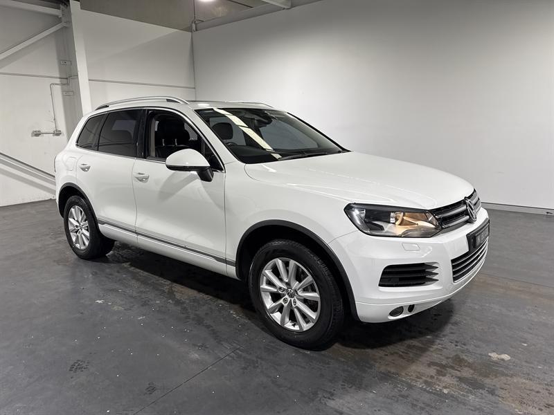 2012 Volkswagen Touareg 7P MY12 V6 TDI White 8 Speed Automatic Wagon62933707804930110