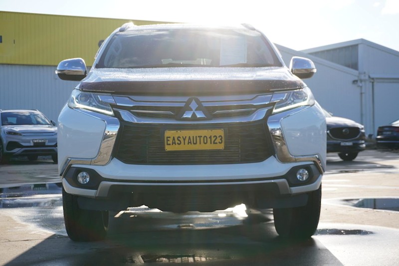 2017 Mitsubishi Pajero Sport MY17 GLS (4x4) 7 Seat White 8 Speed Automatic Wagon62933709328898111
