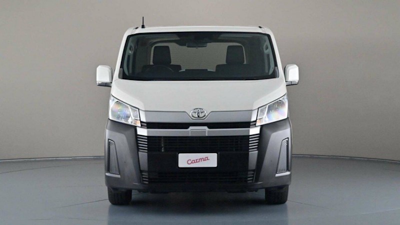 TOYOTA HIACE LWB 201962933710873090111