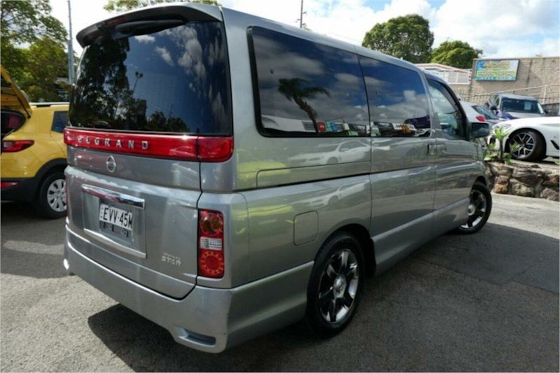 2014 Nissan Elgrand Highway Star Silver, Chrome Automatic62933711195395112