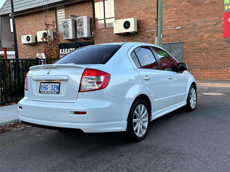 2010 Suzuki SX4 GYC MY10 S White 6 Speed Manual Sedan62936661142274112