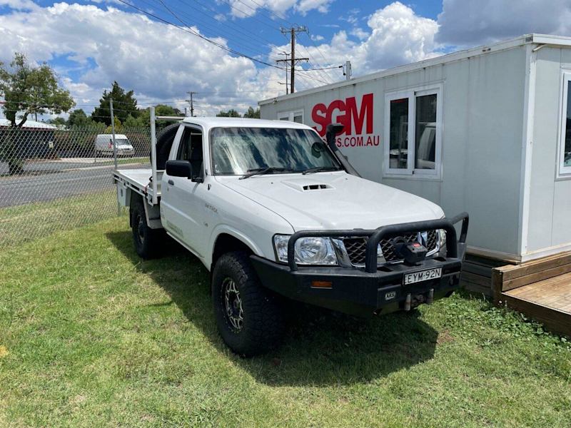 2011 NISSAN PATROL DX (4x4) MY11 UPGRADE --Located at ARMIDALE in the NSW Northern Tablelands halfwa62935680073219110