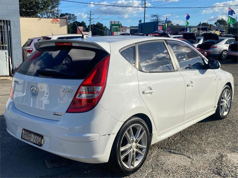 2010 Hyundai i30 FD MY10 SR White 4 Speed Automatic Hatchback62933715147009111