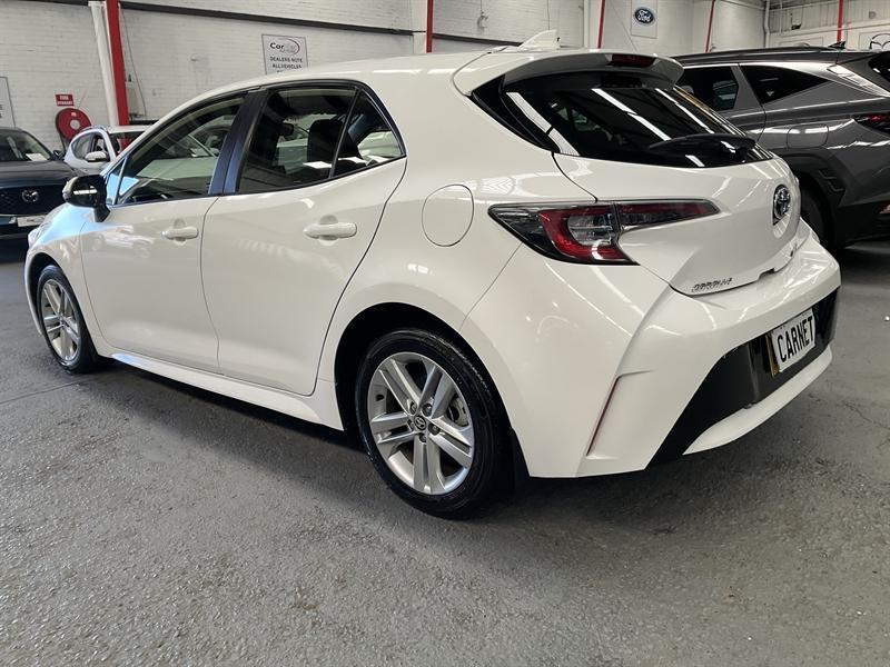 2022 Toyota Corolla ZWE211R Ascent Sport + Navi Hybrid White Continuous Variable Hatchback62882726878594111