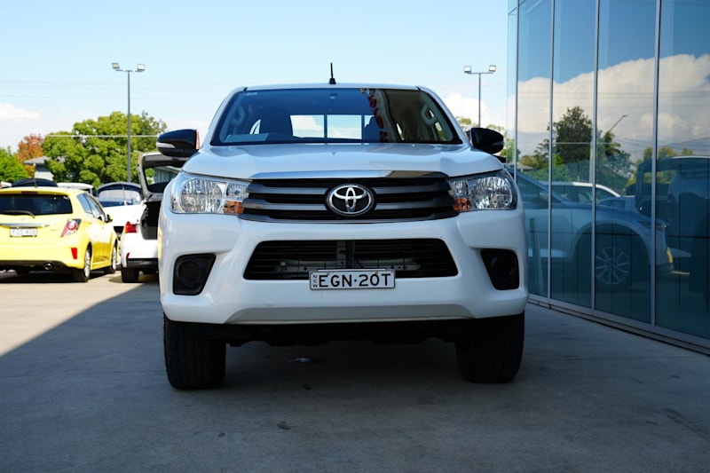 2017 Toyota Hilux GUN126R SR (4x4) Glacier White 6 Speed Manual Dual Cab Utility62935693184898112