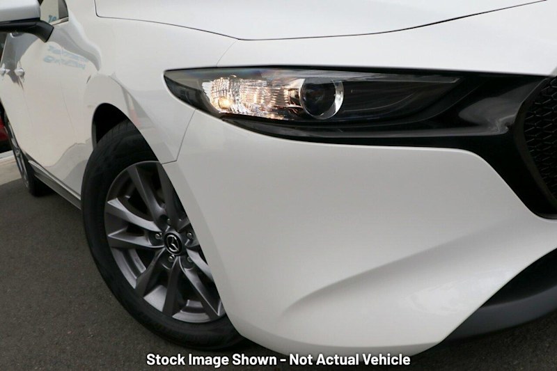 2025 Mazda 3 BP2H7A G20 SKYACTIV-Drive Pure Snowflake White Pearl 6 Speed Sports Automatic Hatchback62937626040321111