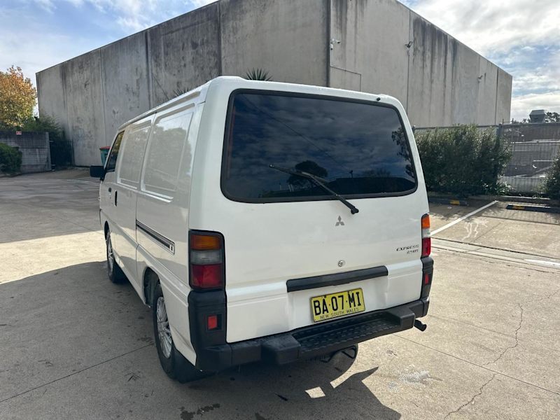 2009 Mitsubishi Express SJ MY09 SWB White 5 Speed Manual Van62934704660994112