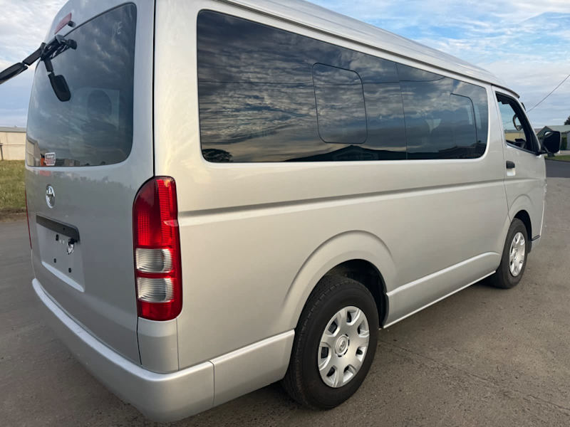 2020 TOYOTA HIACE, WIDE body LWB, 2.7 petrol, 6-speed auto!!62937624293378113