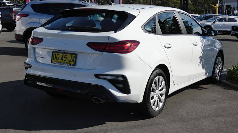 2023 Kia Cerato BD MY23 S White 6 Speed Automatic Hatchback62933705074306114