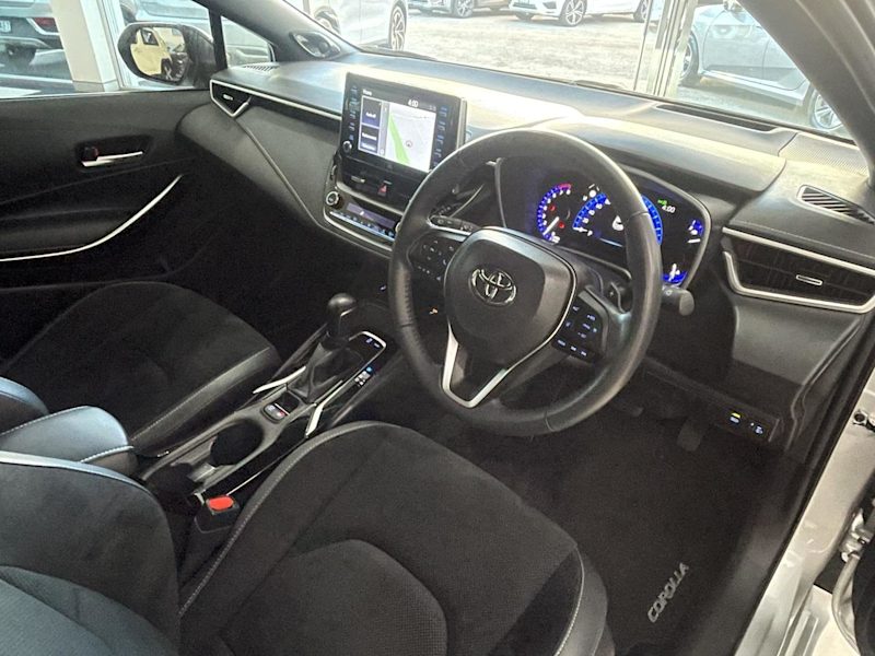 2020 Toyota Corolla Mzea12R ZR Silver Continuous Variable Hatchback62936663732353111