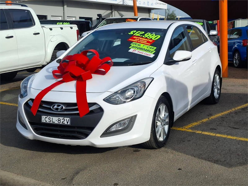 2013 Hyundai i30 GD2 MY14 Trophy White 6 Speed Sports Automatic Hatchback62935688241410112